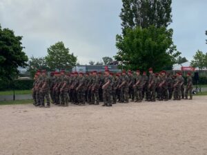 Lot 18 Figurines Lucotte - Voltigeurs 3ème Régiment Avec Général, Flagman & Batteur